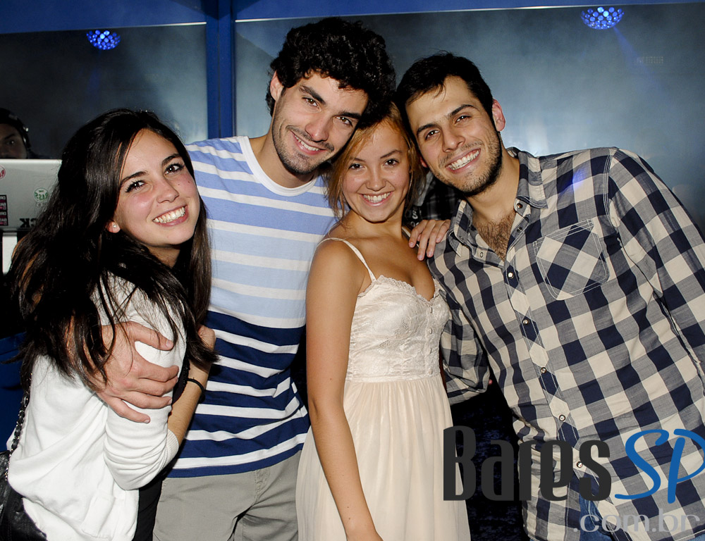 Aconteceu na sexta-feira a Festa Dancing Machine no Blue Velvet Aconteceu na sexta-feira a Festa Dancing Machine no Blue Velvet