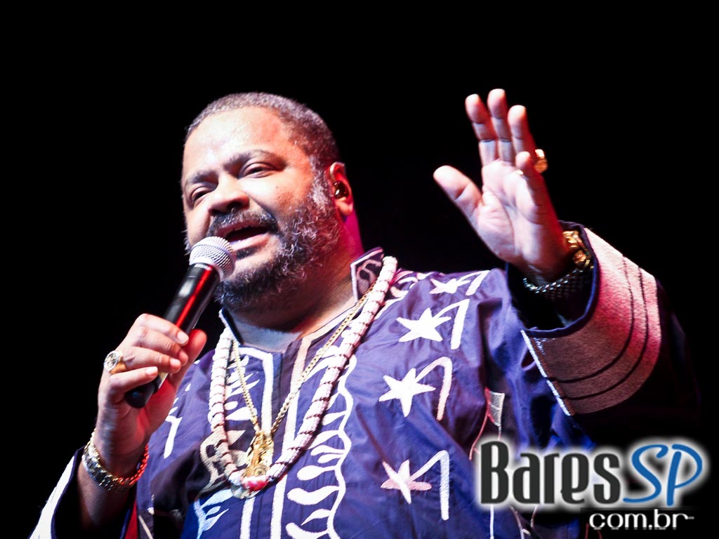 Show do cantor Arlindo Cruz no palco do Credicard Hall Show do cantor Arlindo Cruz no palco do Credicard Hall