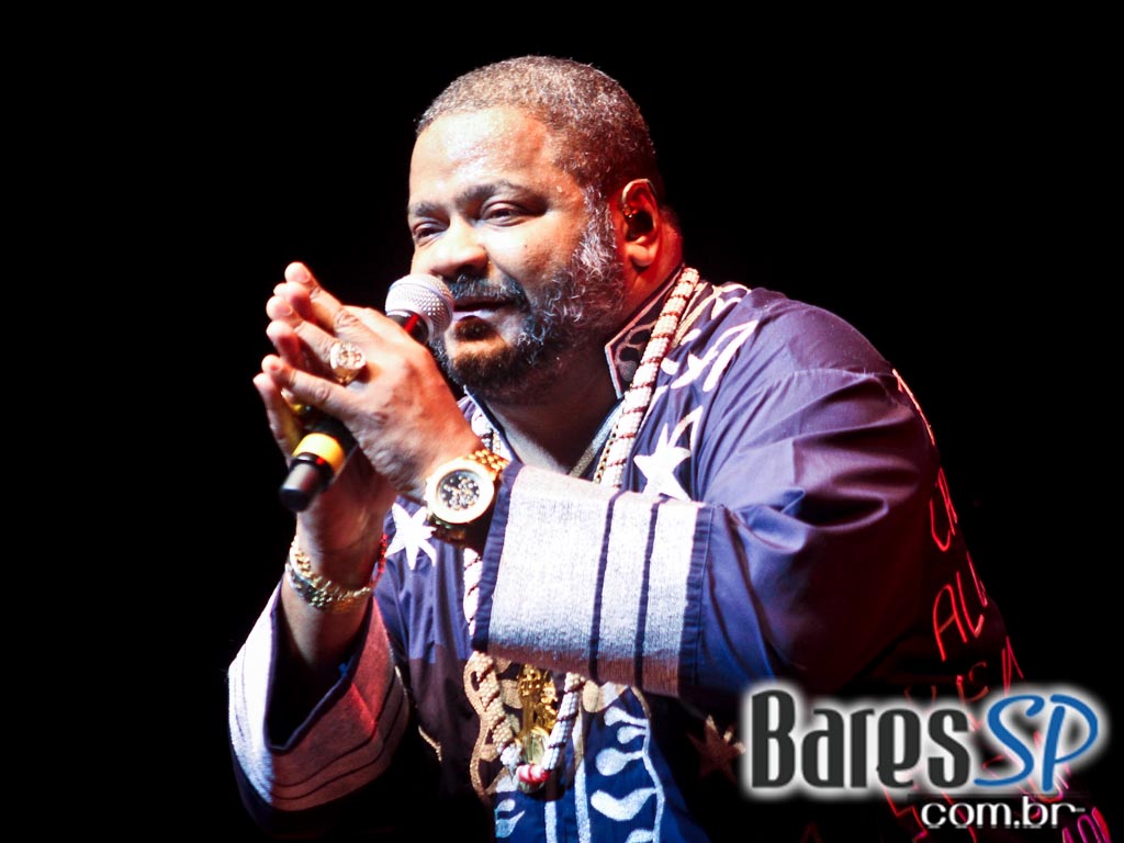 Show do cantor Arlindo Cruz no palco do Credicard Hall Show do cantor Arlindo Cruz no palco do Credicard Hall