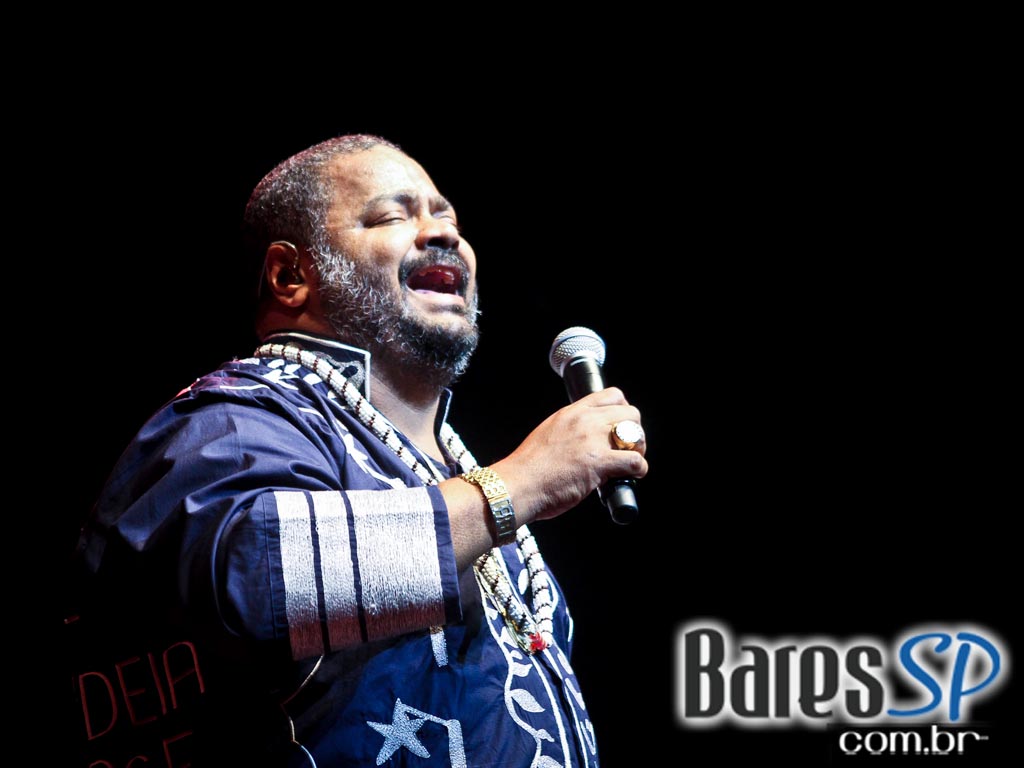 Show do cantor Arlindo Cruz no palco do Credicard Hall Show do cantor Arlindo Cruz no palco do Credicard Hall