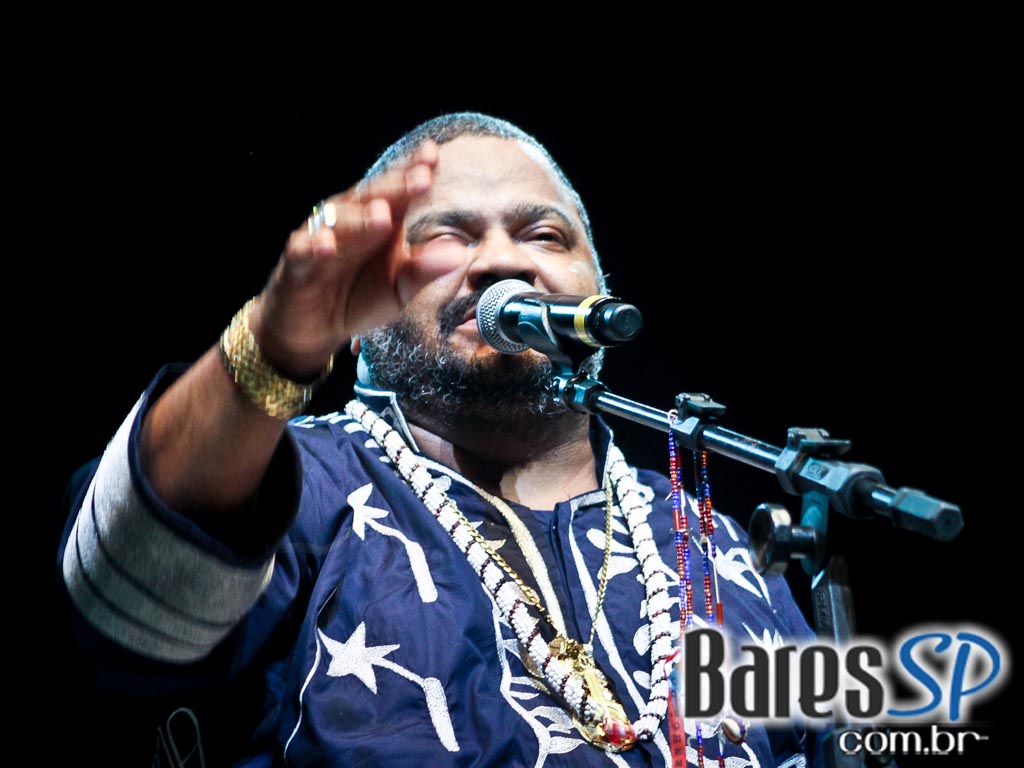 Show do cantor Arlindo Cruz no palco do Credicard Hall Show do cantor Arlindo Cruz no palco do Credicard Hall