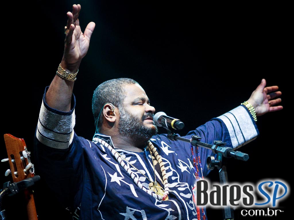 Show do cantor Arlindo Cruz no palco do Credicard Hall Show do cantor Arlindo Cruz no palco do Credicard Hall