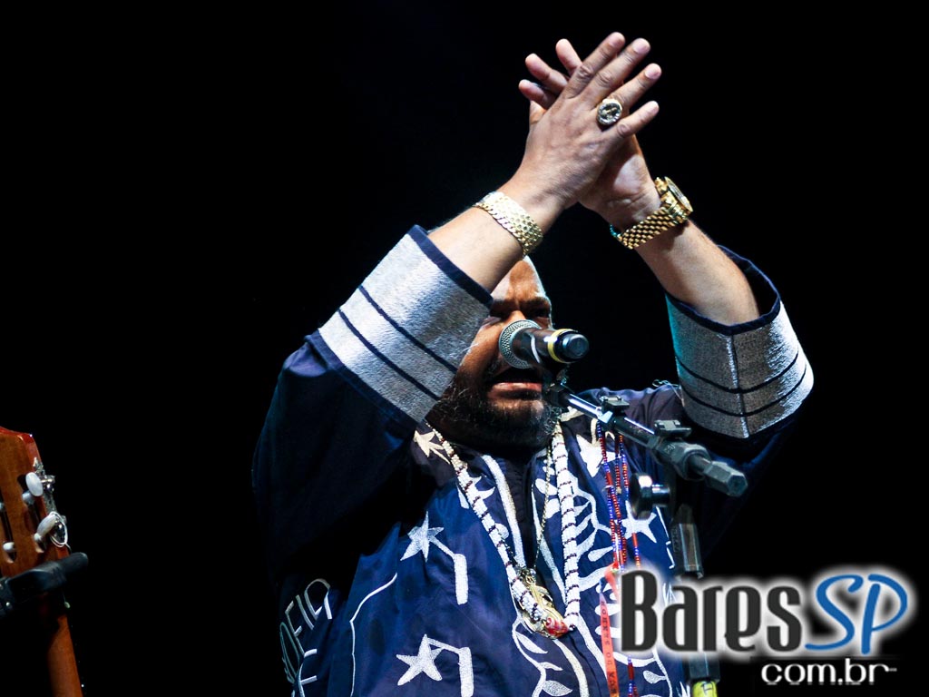 Show do cantor Arlindo Cruz no palco do Credicard Hall Show do cantor Arlindo Cruz no palco do Credicard Hall