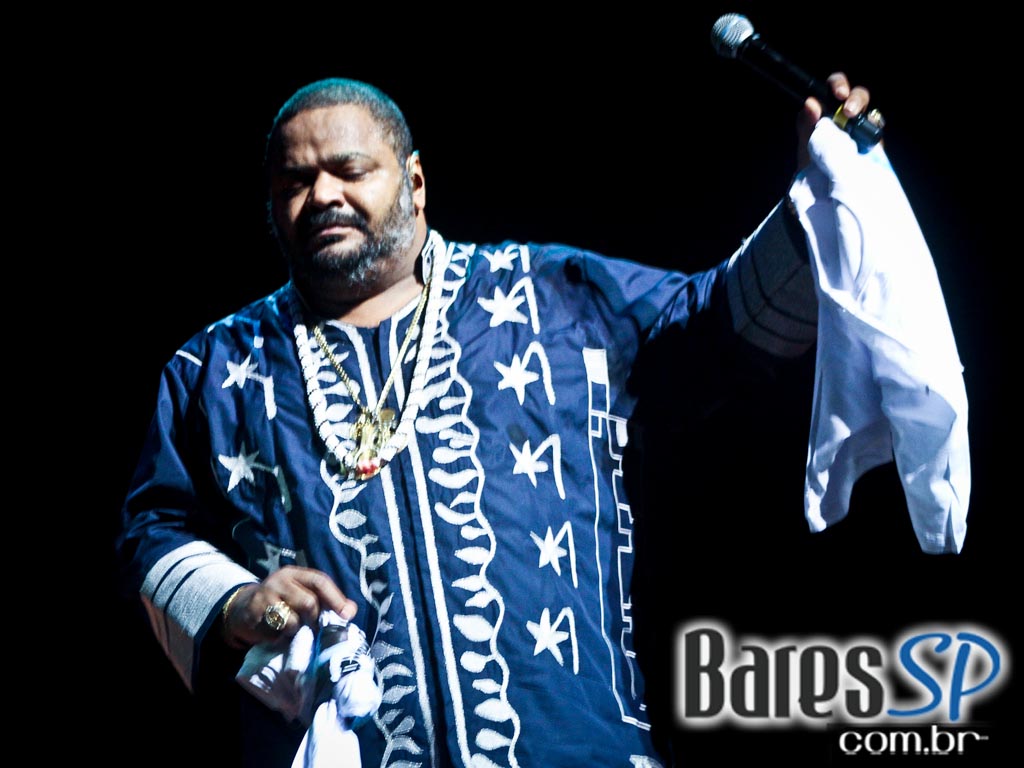 Show do cantor Arlindo Cruz no palco do Credicard Hall Show do cantor Arlindo Cruz no palco do Credicard Hall