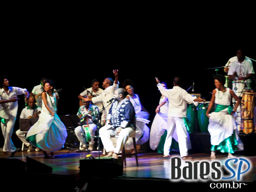 Show do cantor Arlindo Cruz no palco do Credicard Hall Show do cantor Arlindo Cruz no palco do Credicard Hall