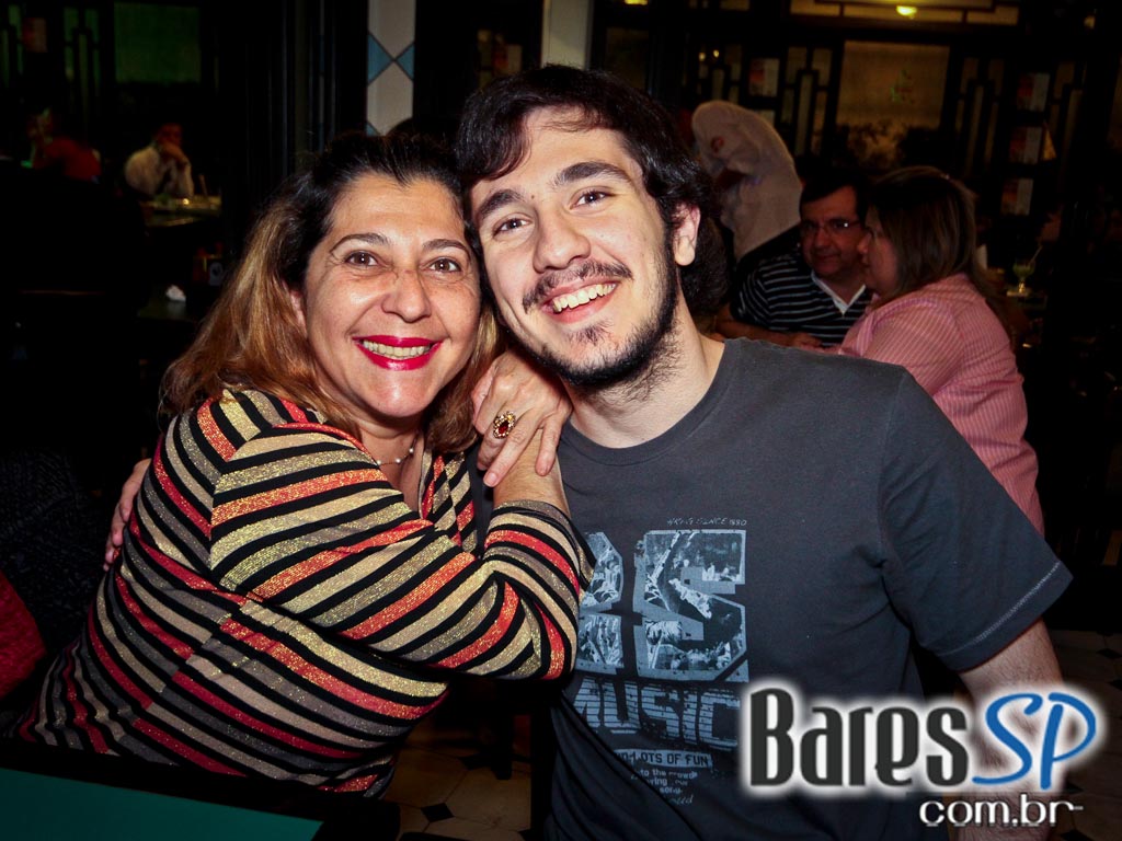 Happy Hour no Bar do Juarez Pinheiros teve picanha no rechaud Happy Hour no Bar do Juarez Pinheiros teve picanha no rechaud