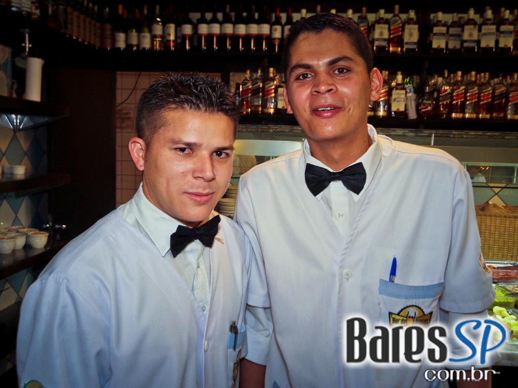 Happy Hour no Bar do Juarez Pinheiros teve picanha no rechaud Happy Hour no Bar do Juarez Pinheiros teve picanha no rechaud