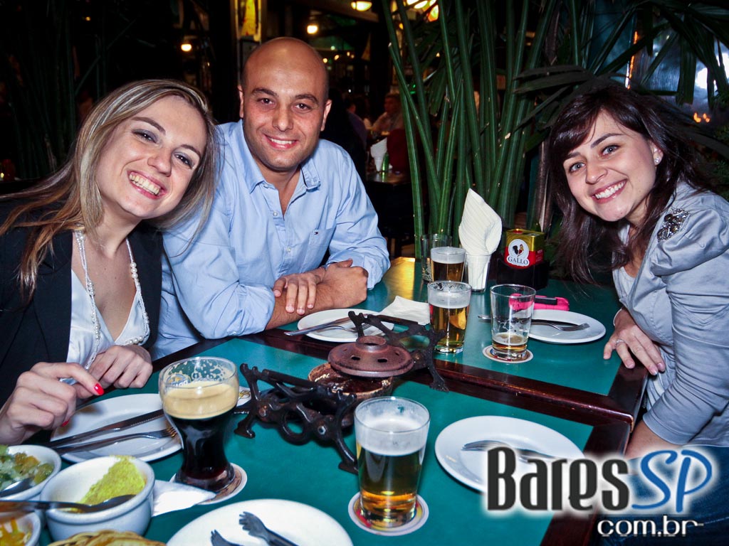 Happy Hour no Bar do Juarez Pinheiros teve picanha no rechaud Happy Hour no Bar do Juarez Pinheiros teve picanha no rechaud