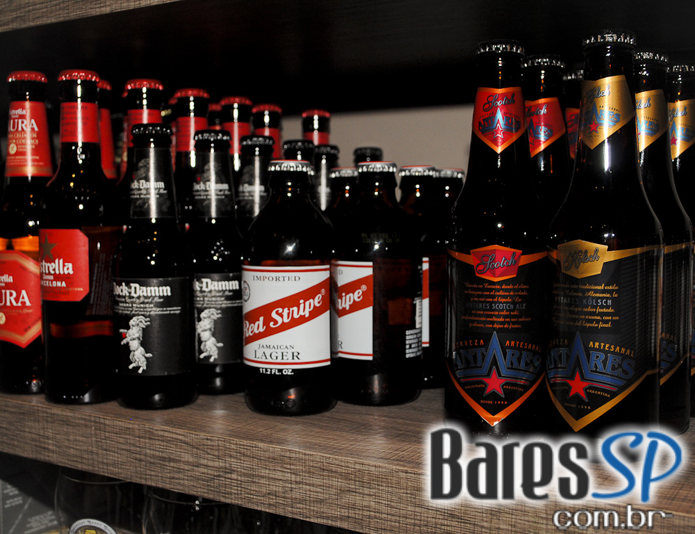 Programação com variedades de cervejas no The Ale House Pub Programação com variedades de cervejas no The Ale House Pub