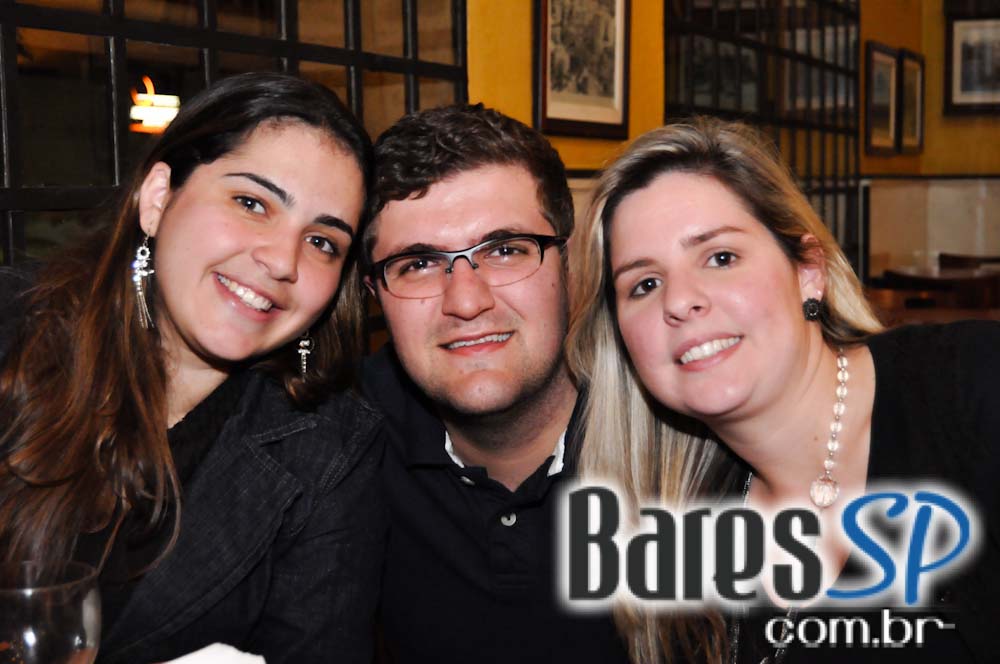 Bar Mooca ofereceu happy hour com transmissão do futebol Bar Mooca ofereceu happy hour com transmissão do futebol