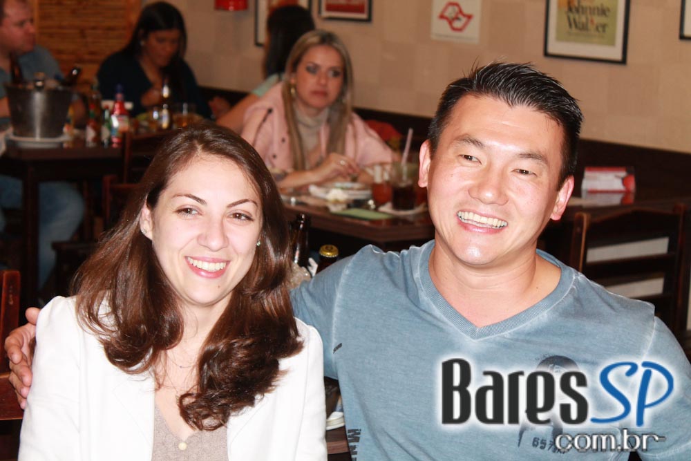 Música ao vivo e karaokê na noite de sexta-feira do Seu Beraldo Música ao vivo e karaokê na noite de sexta-feira do Seu Beraldo