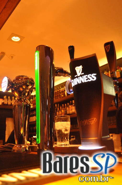 Evviva Restobar ofereceu ambiente intimista e cardápio variado na quinta-feira Evviva Restobar ofereceu ambiente intimista e cardápio variado na quinta-feira