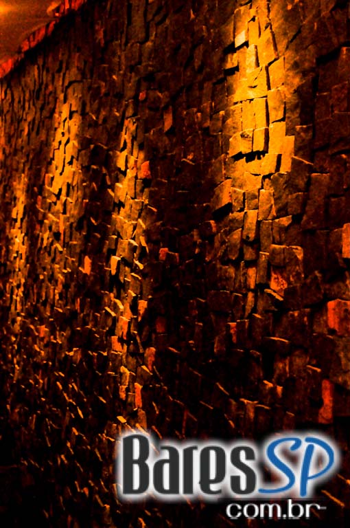 Evviva Restobar ofereceu ambiente intimista e cardápio variado na quinta-feira Evviva Restobar ofereceu ambiente intimista e cardápio variado na quinta-feira