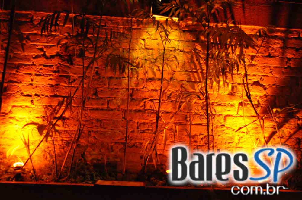 Evviva Restobar ofereceu ambiente intimista e cardápio variado na quinta-feira Evviva Restobar ofereceu ambiente intimista e cardápio variado na quinta-feira