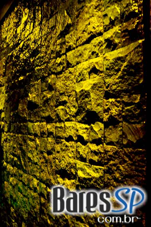 Evviva Restobar ofereceu ambiente intimista e cardápio variado na quinta-feira Evviva Restobar ofereceu ambiente intimista e cardápio variado na quinta-feira