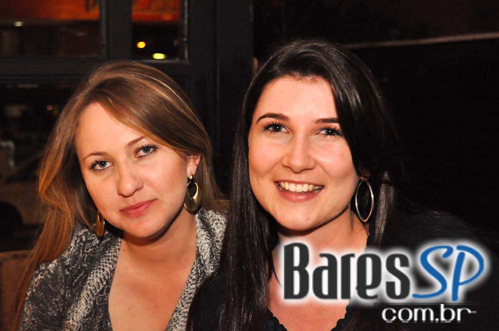 Evviva Restobar ofereceu ambiente intimista e cardápio variado na quinta-feira Evviva Restobar ofereceu ambiente intimista e cardápio variado na quinta-feira