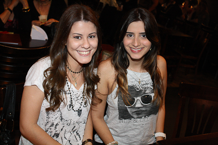 Café Paon apresentou a banda 4 Cantos & Cia e a cantora Neyva Alencar