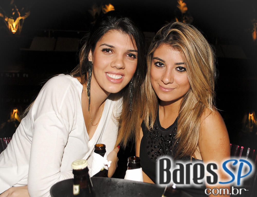 Club A apresentou o show do grupo Inimigos da HP Club A apresentou o show do grupo Inimigos da HP