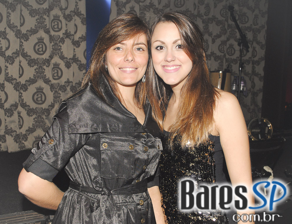 Club A apresentou o show do grupo Inimigos da HP Club A apresentou o show do grupo Inimigos da HP