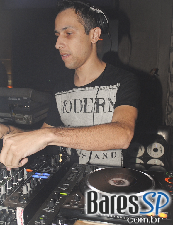 Club A apresentou o show do grupo Inimigos da HP Club A apresentou o show do grupo Inimigos da HP