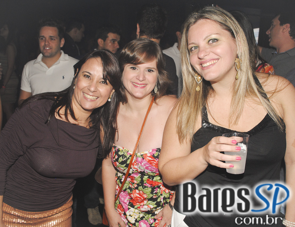 Club A apresentou o show do grupo Inimigos da HP Club A apresentou o show do grupo Inimigos da HP