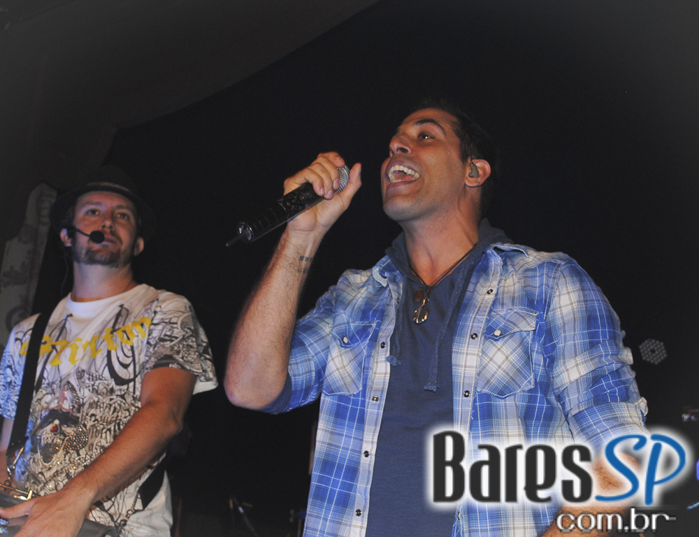 Club A apresentou o show do grupo Inimigos da HP Club A apresentou o show do grupo Inimigos da HP