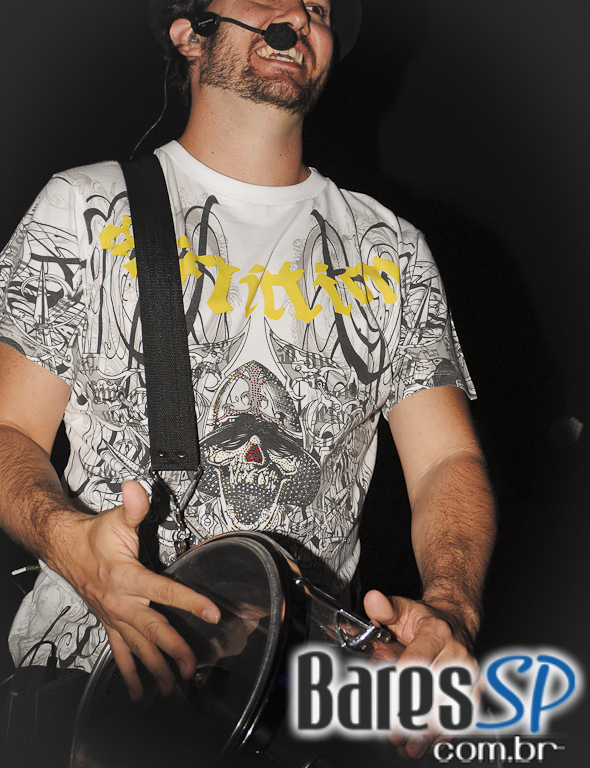 Club A apresentou o show do grupo Inimigos da HP Club A apresentou o show do grupo Inimigos da HP