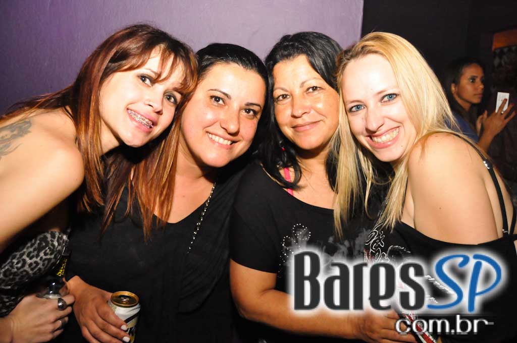 Festa Back to the Cave Anny 44 agitou o inverno no Poïson Bar e Balada Festa Back to the Cave Anny 44 agitou o inverno no Poïson Bar e Balada