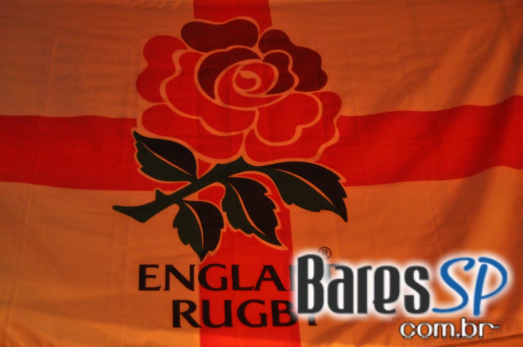 The Queen's Head Pub teve Happy Hour animado na quinta-feira The Queen's Head Pub teve Happy Hour animado na quinta-feira