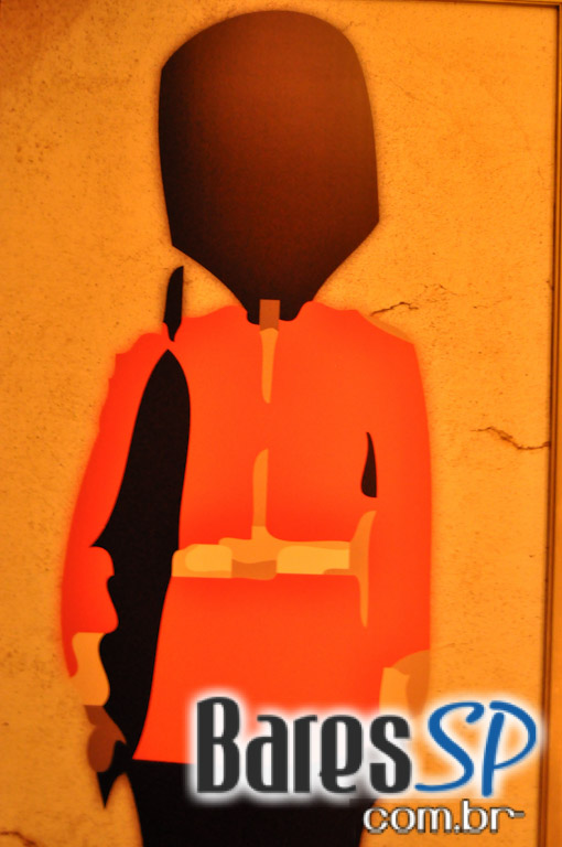 The Queen's Head Pub teve Happy Hour animado na quinta-feira The Queen's Head Pub teve Happy Hour animado na quinta-feira