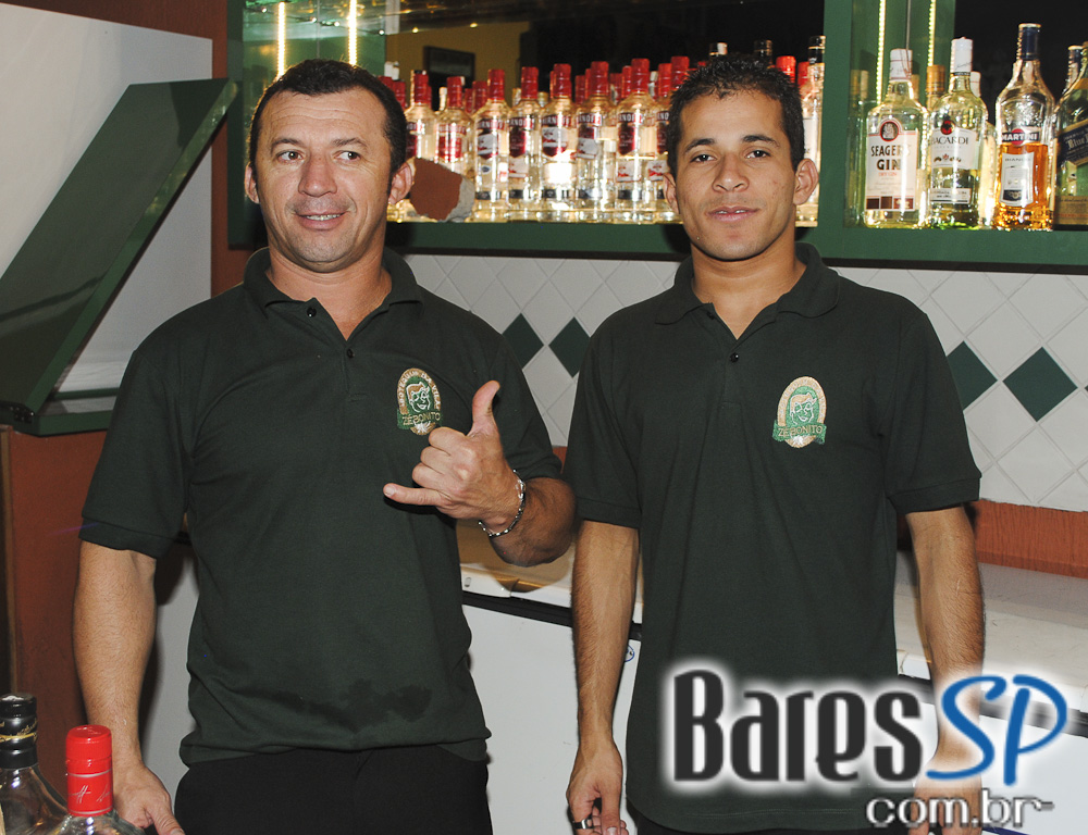 Descontração no hapy hour do Bar Zé Bonito Descontração no hapy hour do Bar Zé Bonito
