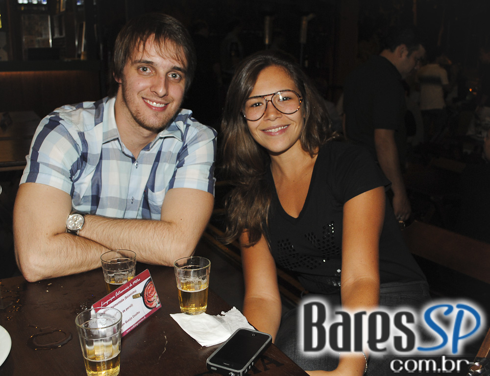 Descontração no hapy hour do Bar Zé Bonito Descontração no hapy hour do Bar Zé Bonito