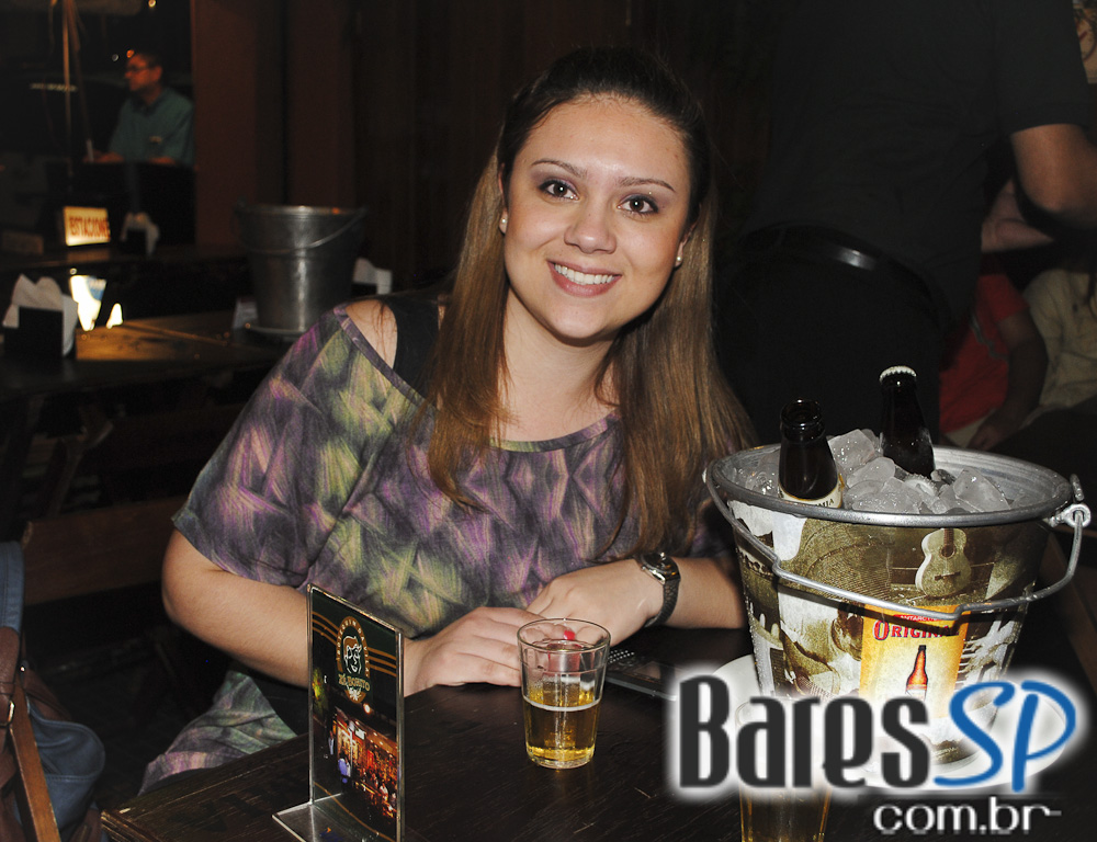 Descontração no hapy hour do Bar Zé Bonito Descontração no hapy hour do Bar Zé Bonito