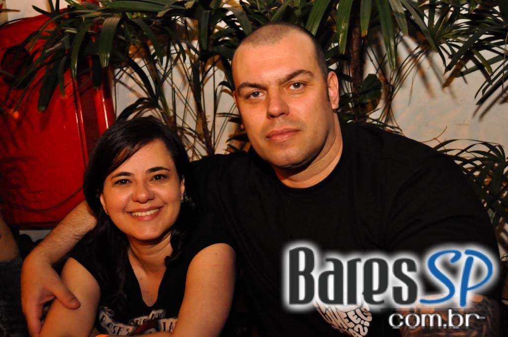 Feijoada e pop rock no sábado do Bar do Santa Feijoada e pop rock no sábado do Bar do Santa