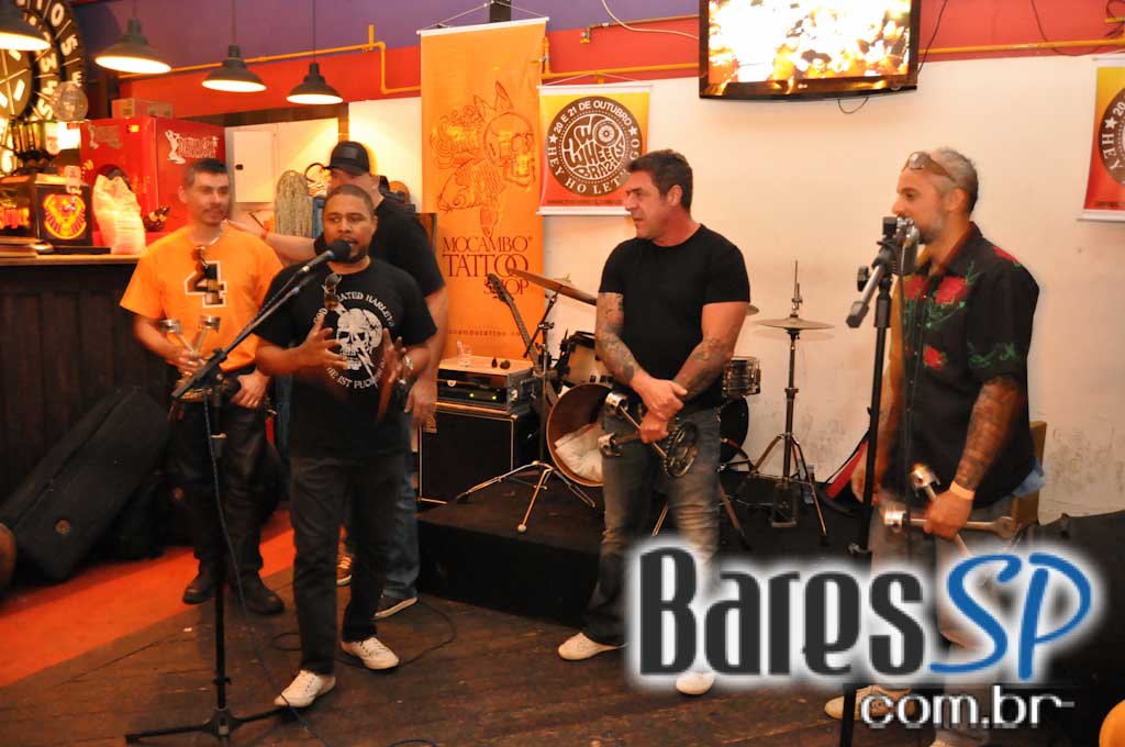 Feijoada e pop rock no sábado do Bar do Santa Feijoada e pop rock no sábado do Bar do Santa