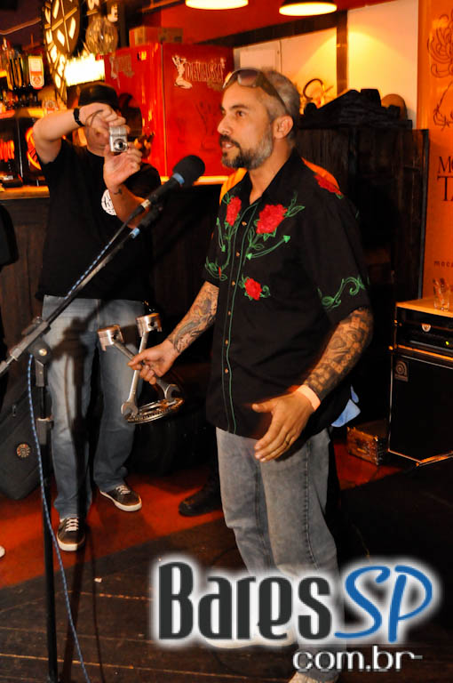 Feijoada e pop rock no sábado do Bar do Santa Feijoada e pop rock no sábado do Bar do Santa