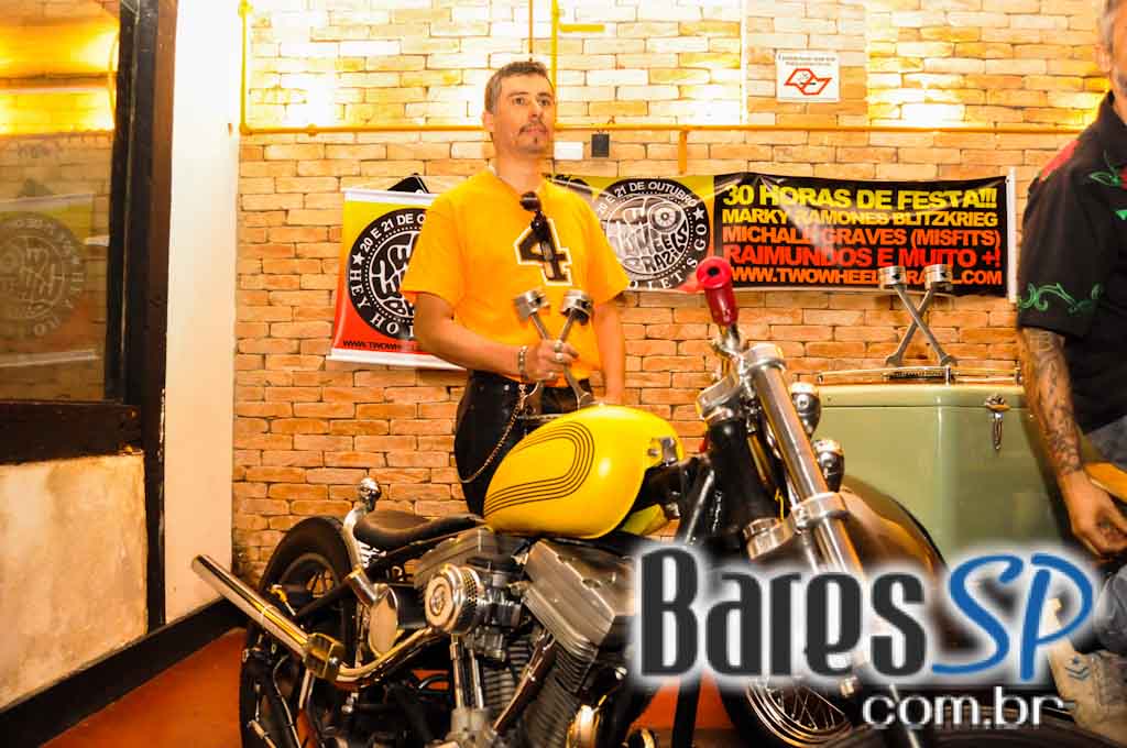 Feijoada e pop rock no sábado do Bar do Santa Feijoada e pop rock no sábado do Bar do Santa