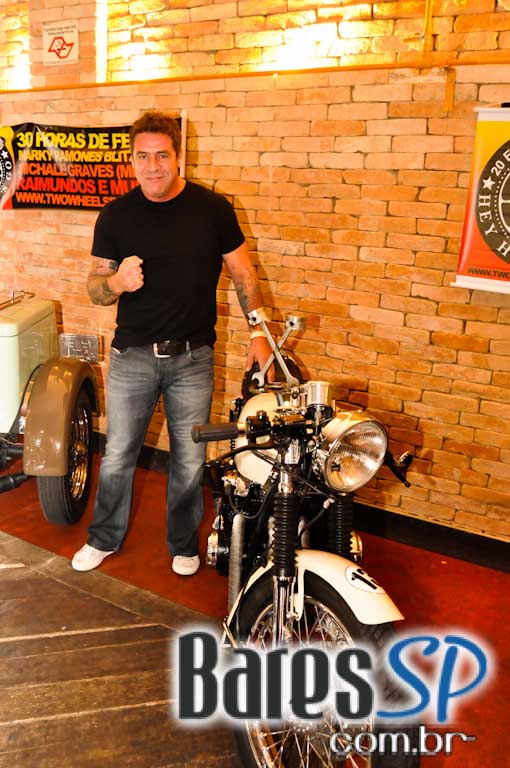 Feijoada e pop rock no sábado do Bar do Santa Feijoada e pop rock no sábado do Bar do Santa