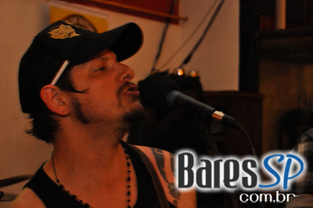 Feijoada e pop rock no sábado do Bar do Santa Feijoada e pop rock no sábado do Bar do Santa