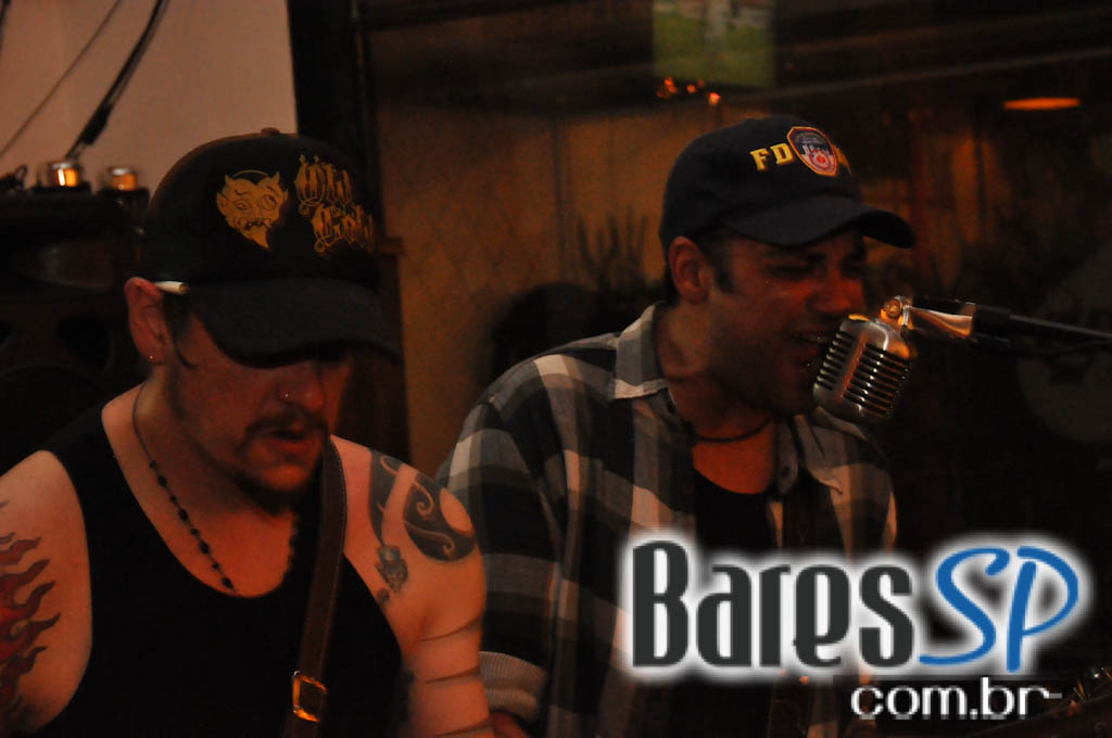 Feijoada e pop rock no sábado do Bar do Santa Feijoada e pop rock no sábado do Bar do Santa