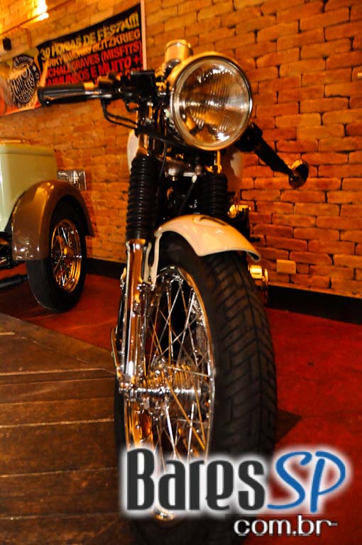 Feijoada e pop rock no sábado do Bar do Santa Feijoada e pop rock no sábado do Bar do Santa