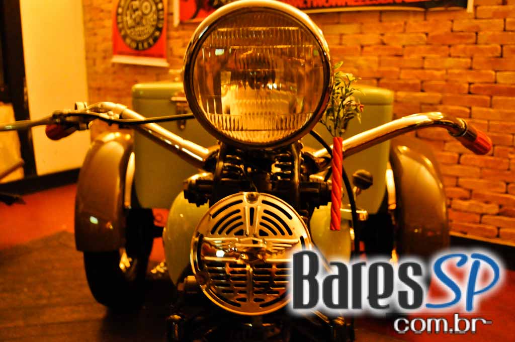 Feijoada e pop rock no sábado do Bar do Santa Feijoada e pop rock no sábado do Bar do Santa