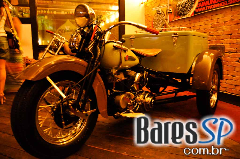 Feijoada e pop rock no sábado do Bar do Santa Feijoada e pop rock no sábado do Bar do Santa