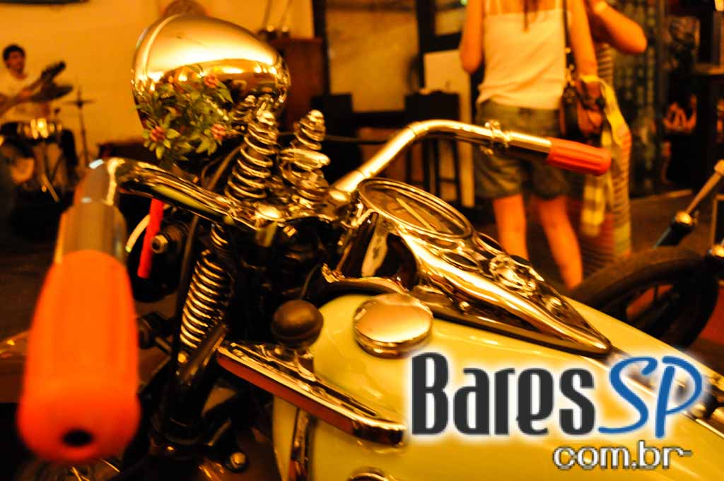 Feijoada e pop rock no sábado do Bar do Santa Feijoada e pop rock no sábado do Bar do Santa