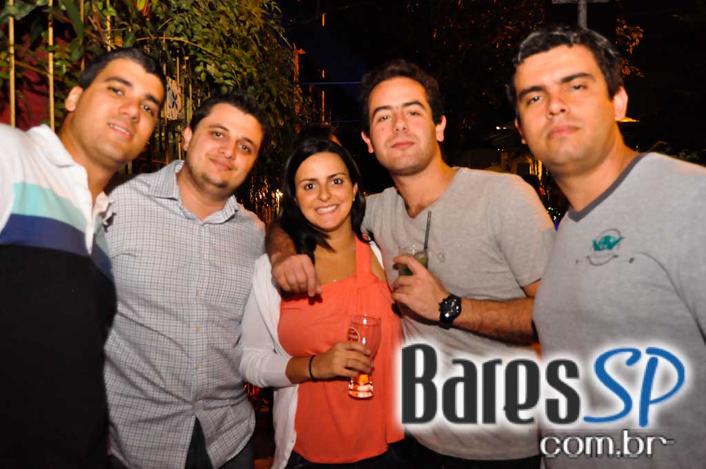 Gràcia Lounge Bar ofereceu Happy Hour com bebidas especiais Gràcia Lounge Bar ofereceu Happy Hour com bebidas especiais