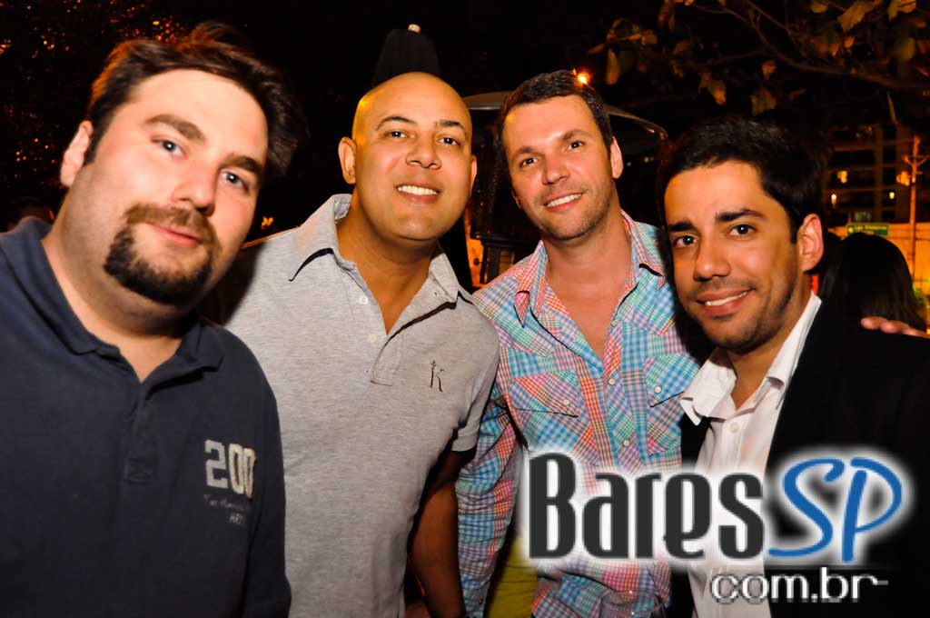 Gràcia Lounge Bar ofereceu Happy Hour com bebidas especiais Gràcia Lounge Bar ofereceu Happy Hour com bebidas especiais