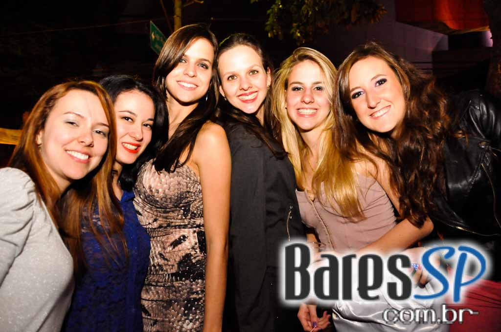 Gràcia Lounge Bar ofereceu Happy Hour com bebidas especiais Gràcia Lounge Bar ofereceu Happy Hour com bebidas especiais