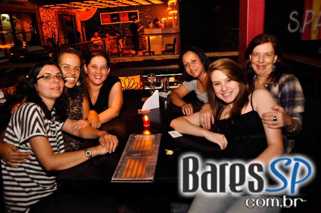 Gràcia Lounge Bar ofereceu Happy Hour com bebidas especiais Gràcia Lounge Bar ofereceu Happy Hour com bebidas especiais