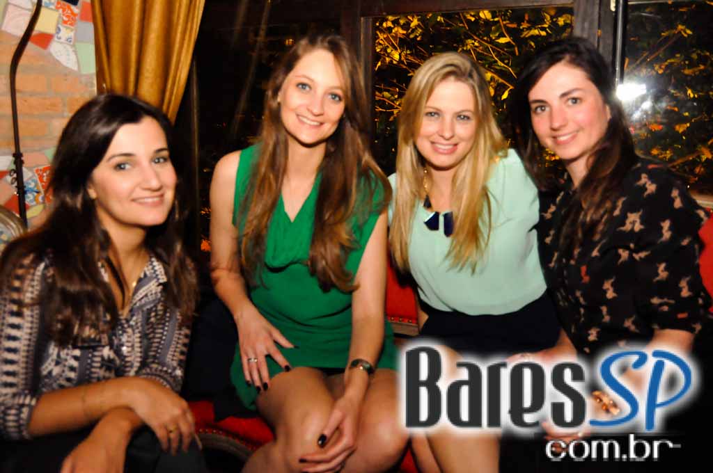 Gràcia Lounge Bar ofereceu Happy Hour com bebidas especiais Gràcia Lounge Bar ofereceu Happy Hour com bebidas especiais