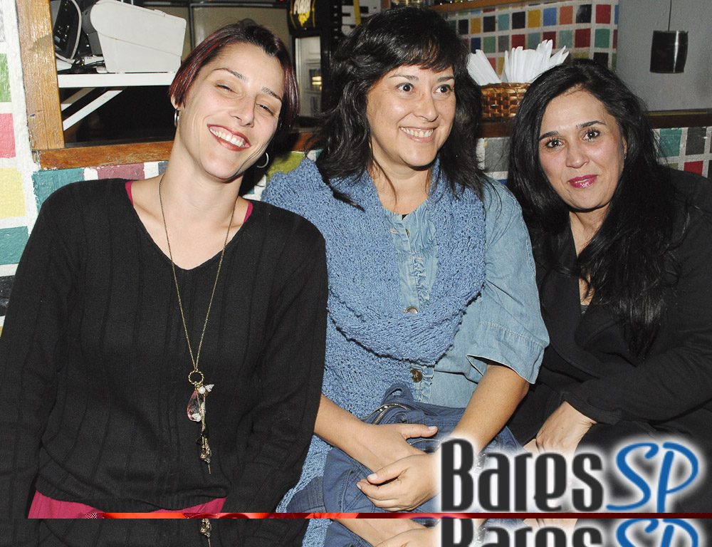 Diquinta levou diversão ao público com Stand-up Comedy Diquinta levou diversão ao público com Stand-up Comedy